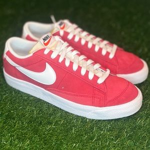 Nike Air Blazer 77 Low Suede Red NO OFFERS ACCEPTED